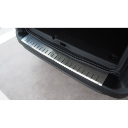 Protection de seuil de coffre Opel Combo à partir de Juillet 2018 - Acier
